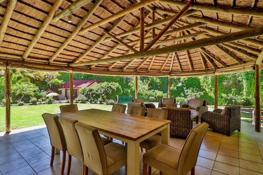 To Let 4 Bedroom Property for Rent in Helderberg Estate Western Cape
